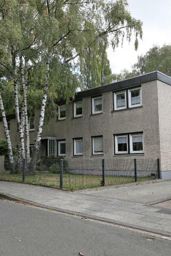 Ferienwohnung Am Klinikum Solingen Exterior foto