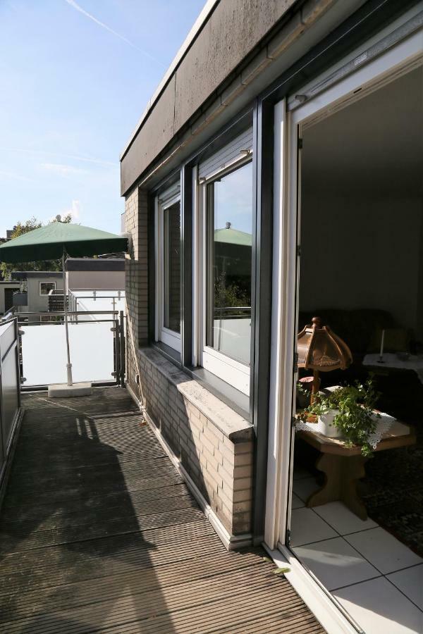 Ferienwohnung Am Klinikum Solingen Exterior foto